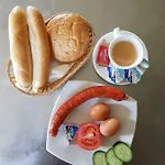 Pod Hradeckem Pensionat